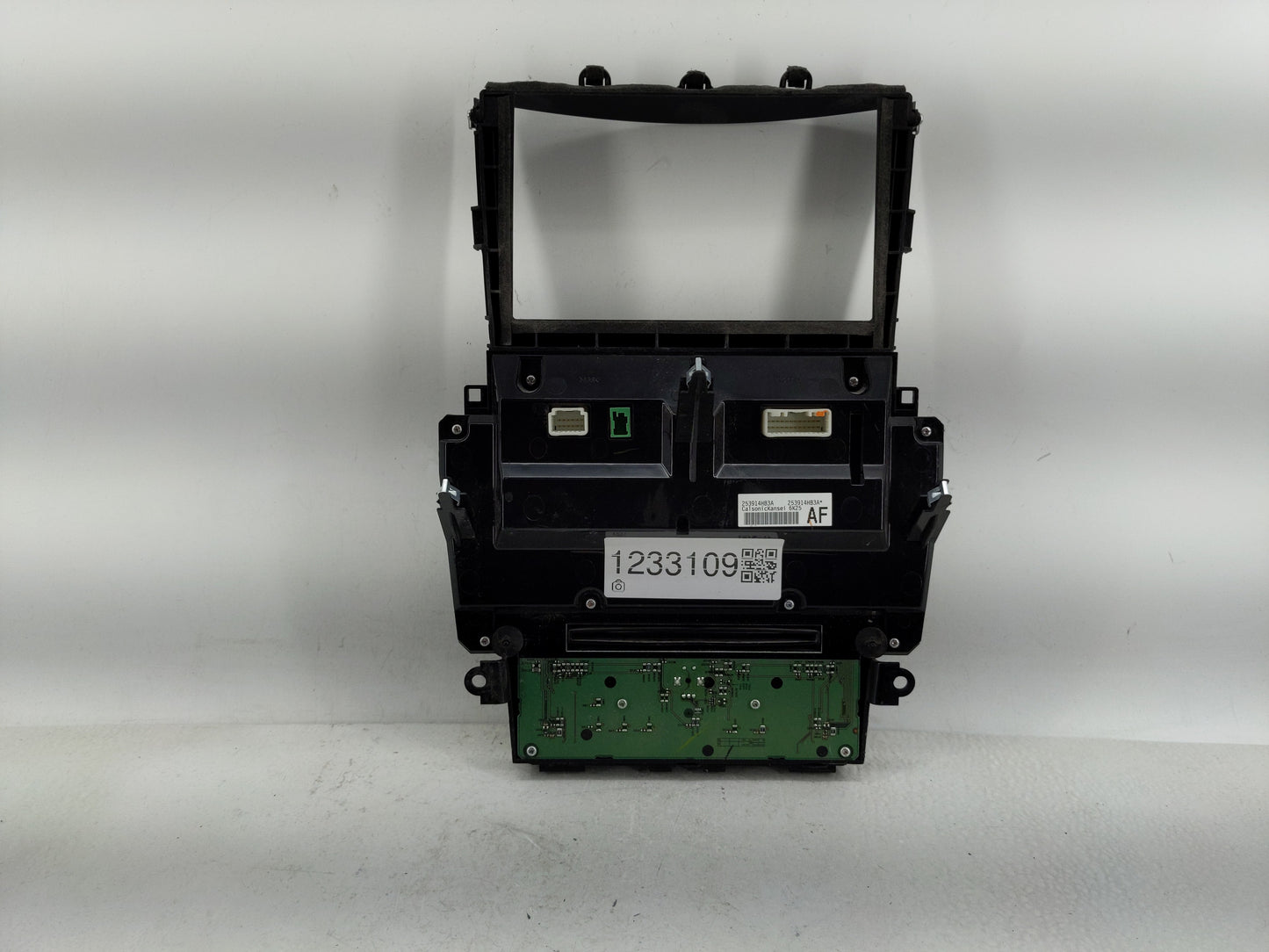 2017 Infiniti Q60 Radio AM FM Cd Player Receiver Replacement P/N:253914HB3A Fits OEM Used Auto Parts - Oemusedautoparts1.com