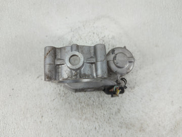 2017-2018 Infiniti Q60 Throttle Body P/N:0 280 750 541 Fits Fits 2016 2017 2018 2019 OEM Used Auto Parts
