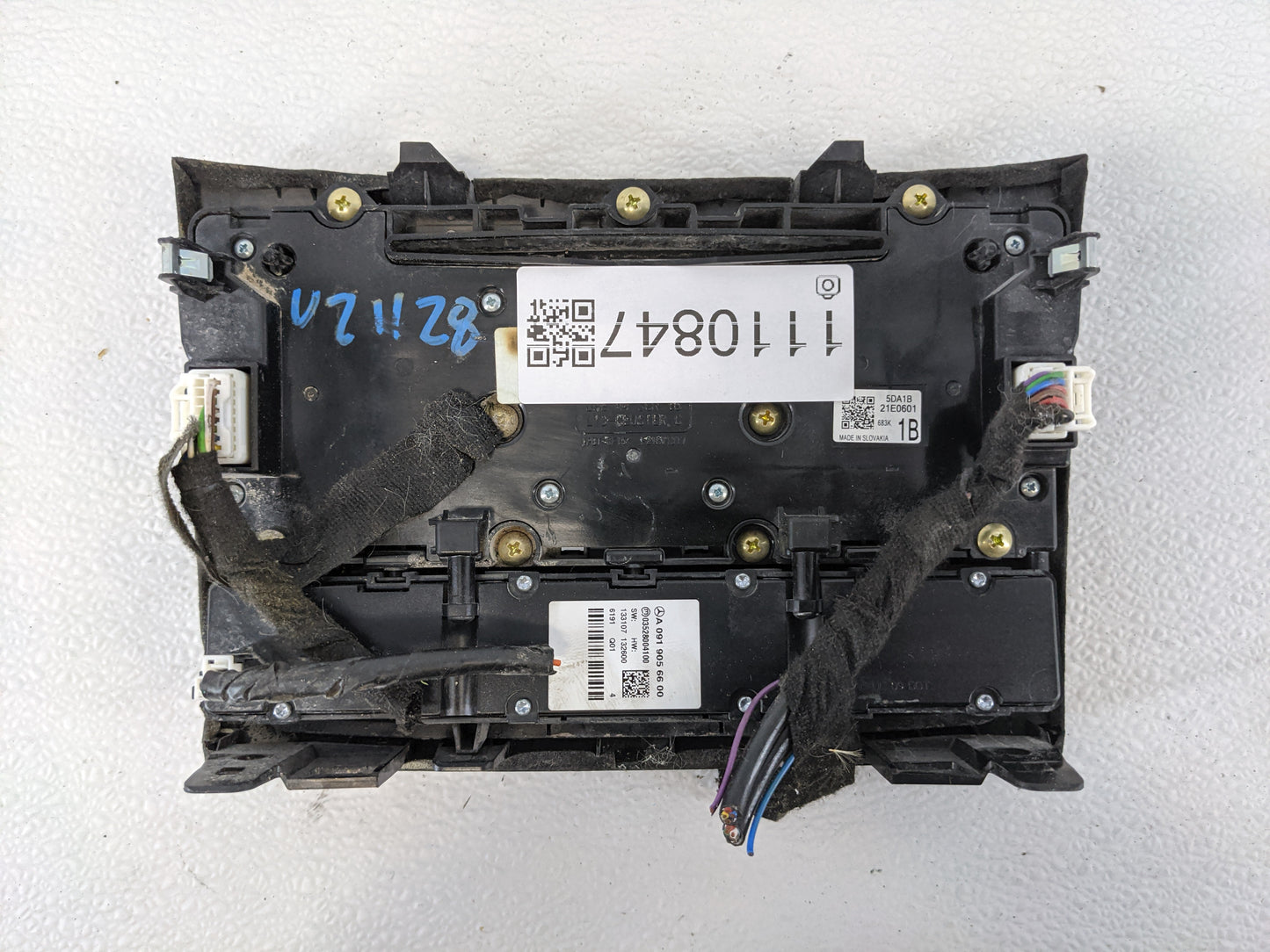 2017-2018 Infiniti Qx30 Radio AM FM Cd Player Receiver Replacement Fits Fits 2017 2018 OEM Used Auto Parts - Oemusedautopart