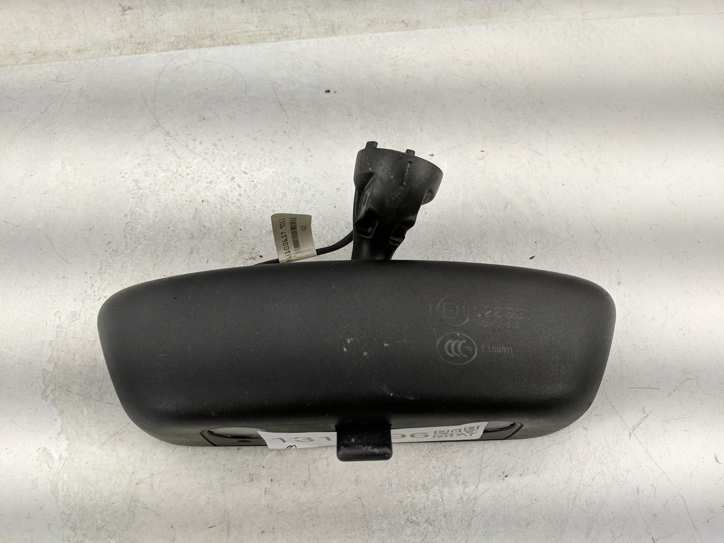 2017-2019 Infiniti Qx30 Interior Rear View Mirror Replacement OEM P/N:E11026534 Fits Fits 2017 2018 2019 OEM Used Auto Parts