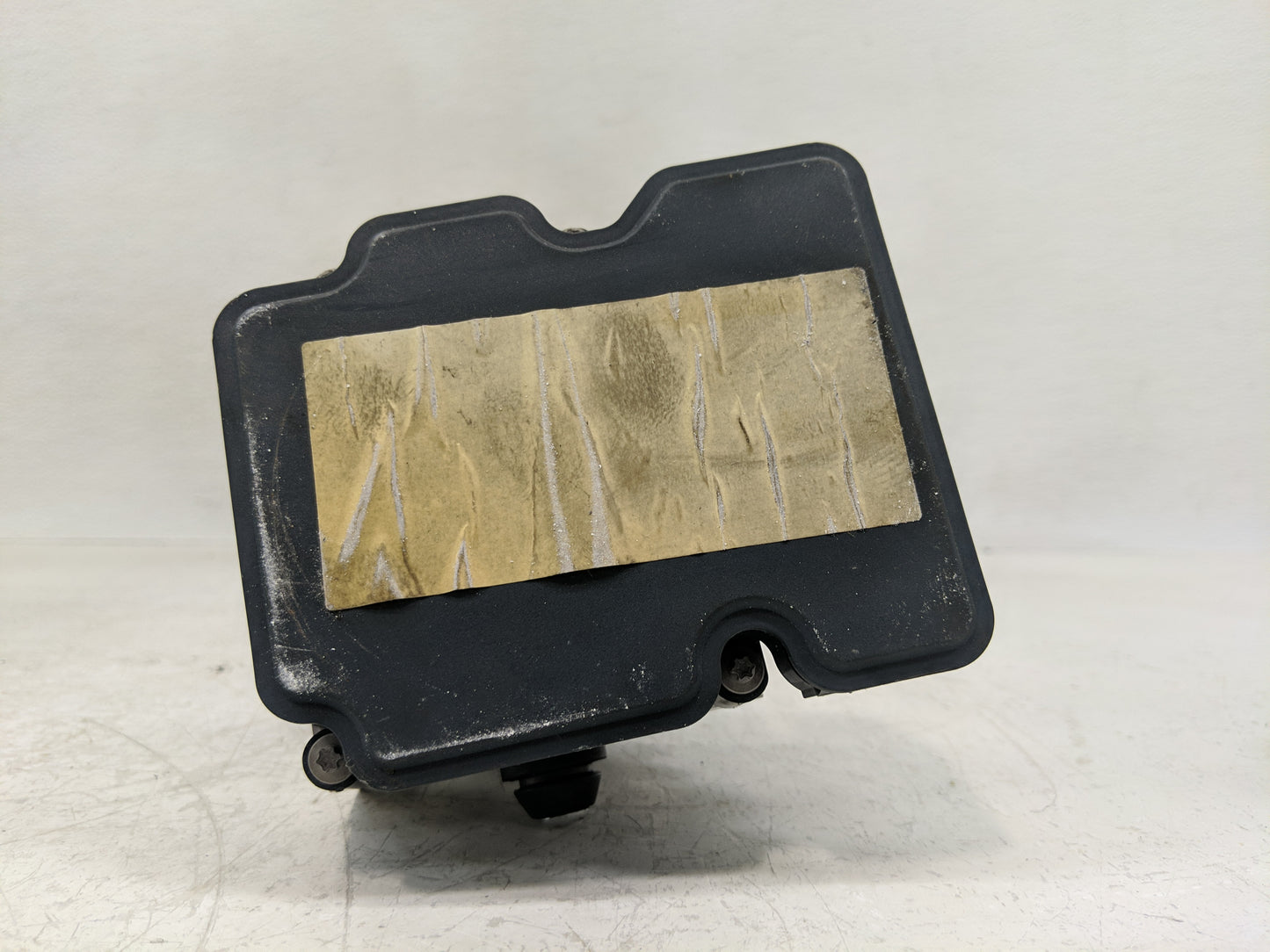 2017-2018 Jaguar Xe ABS Pump Control Module Replacement P/N:2265106539 Fits Fits 2017 2018 OEM Used Auto Parts - Oemusedauto