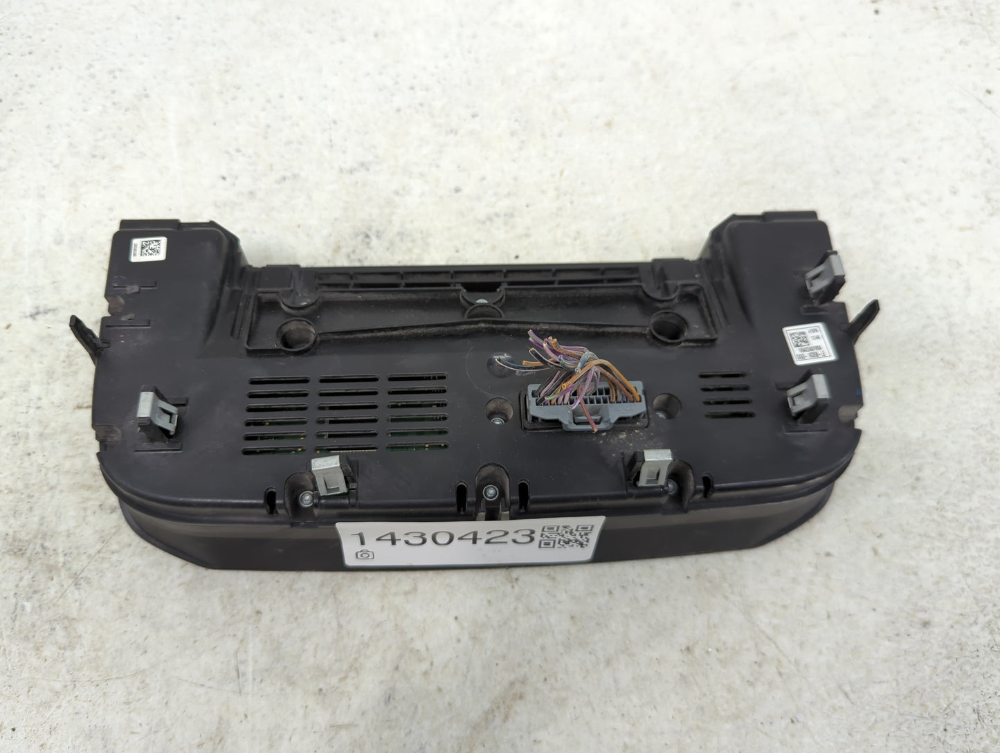 2017 Jaguar Xe Climate Control Module Temperature AC/Heater Replacement P/N:GX63-18C858-LE Fits Fits 2016 OEM Used Auto Part