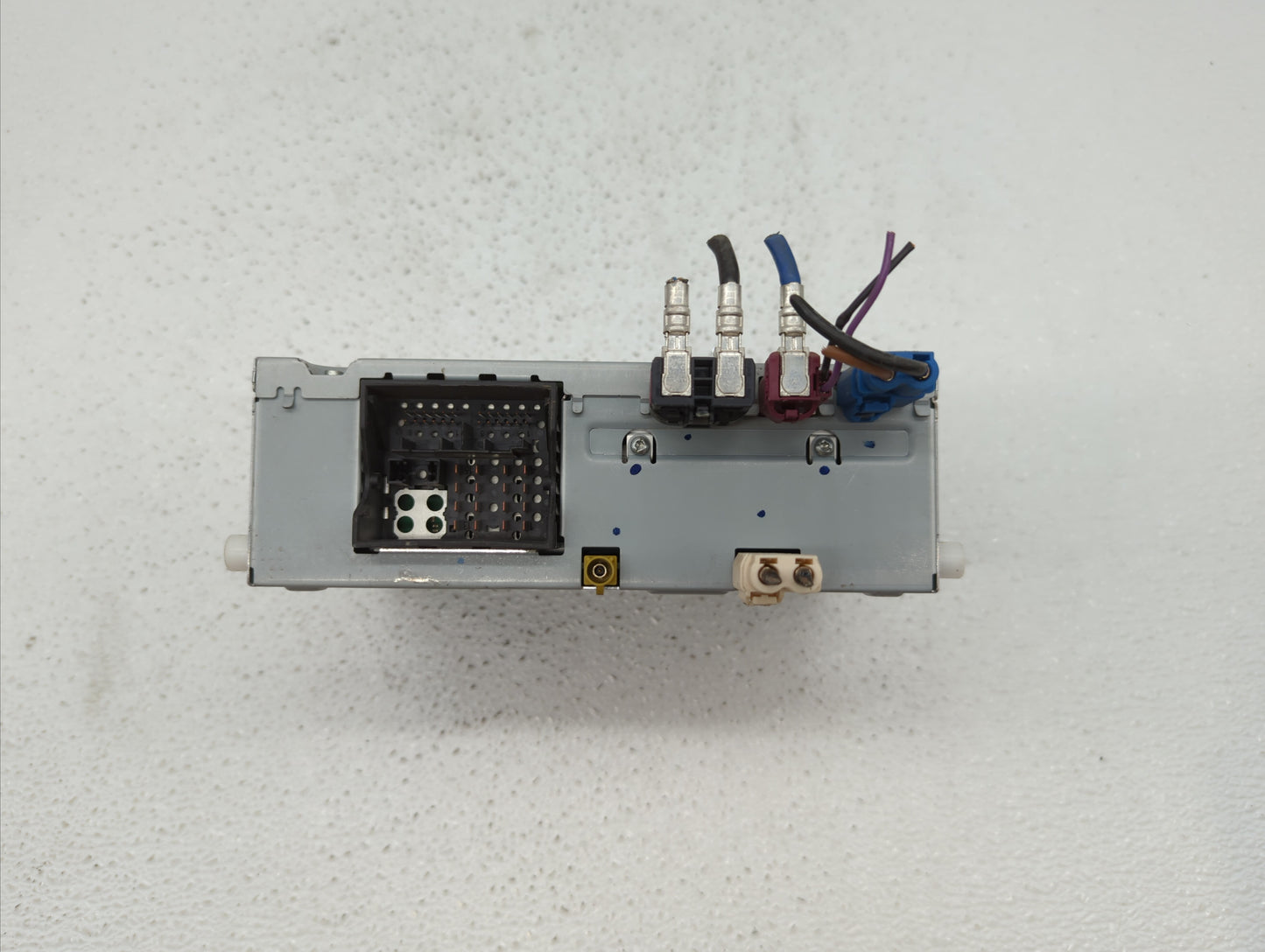 2017-2018 Jaguar Xe Radio AM FM Cd Player Receiver Replacement Fits Fits 2016 2017 2018 OEM Used Auto Parts - Oemusedautopar