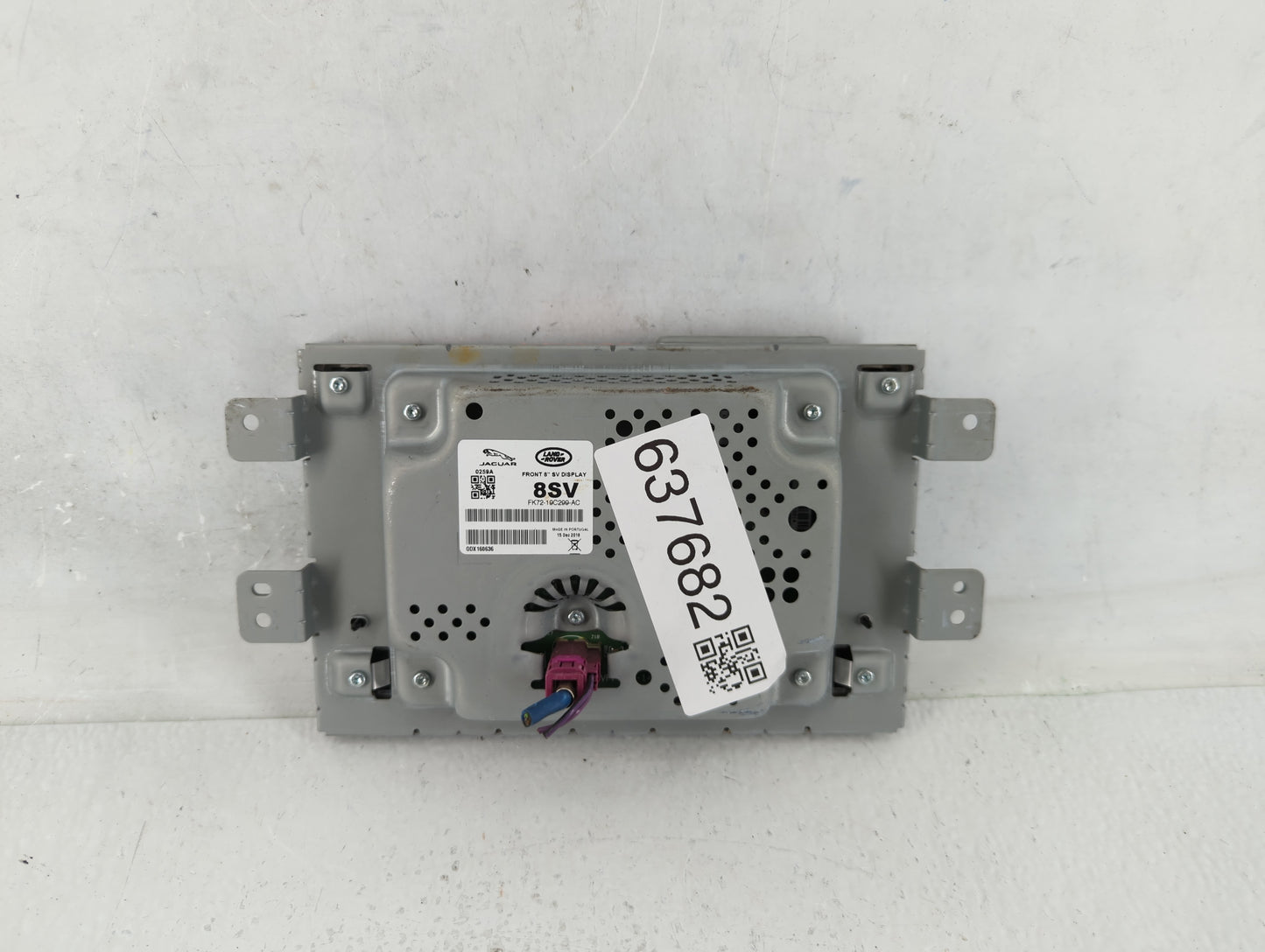 Jaguar Xe Information Display Screen - Oemusedautoparts1.com