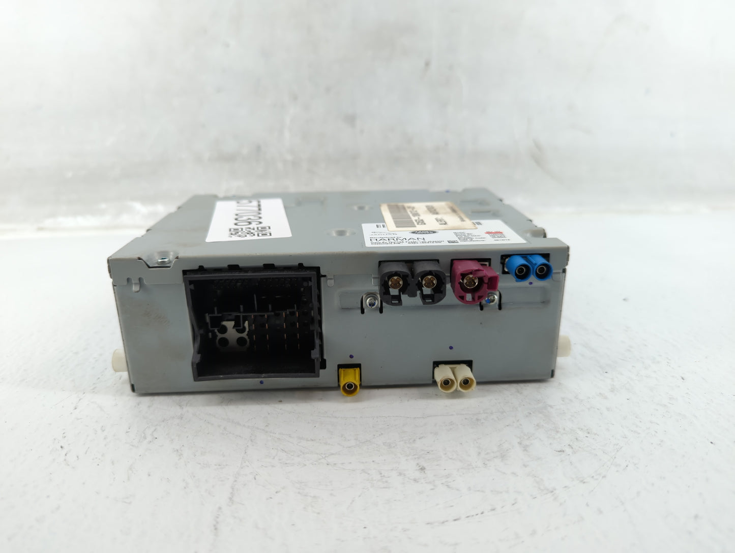 2016-2017 Jaguar Xf Am Fm Cd Player Radio Receiver - Oemusedautoparts1.com