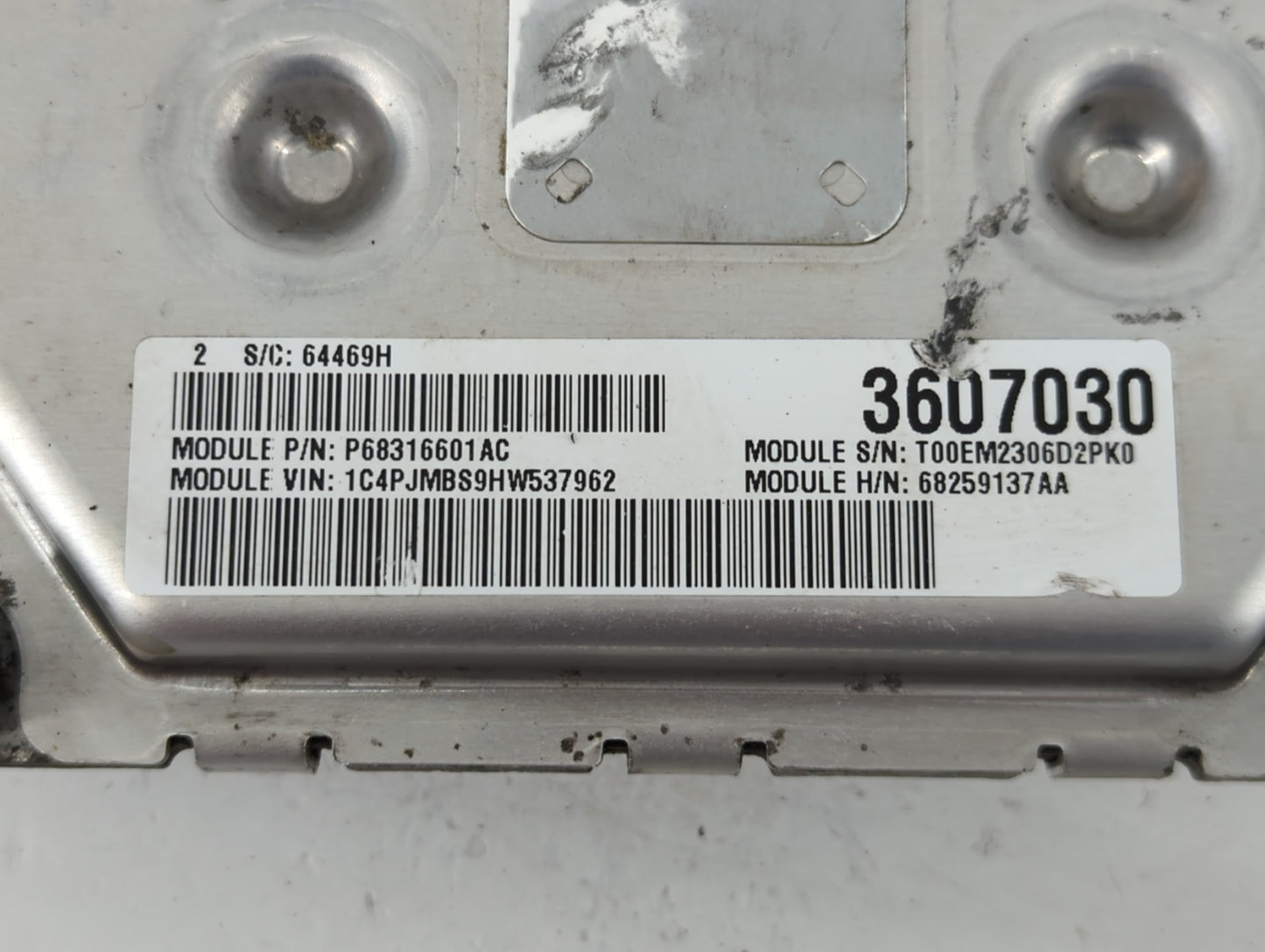2016-2017 Jeep Cherokee PCM Engine Control Computer ECU ECM PCU OEM P/N:P68259137AA Fits Fits 2016 2017 OEM Used Auto Parts