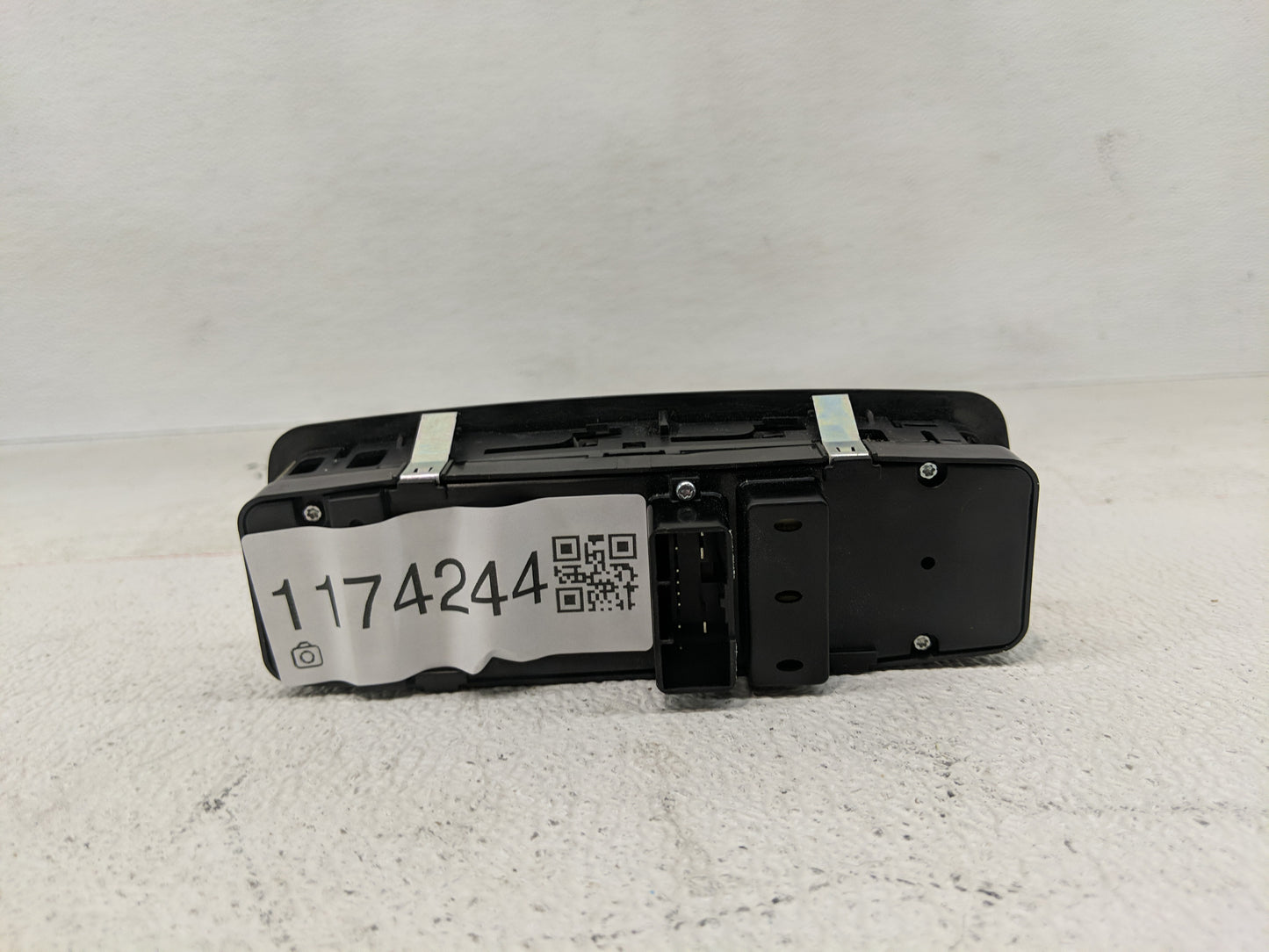 2015-2022 Jeep Cherokee Master Power Window Switch Replacement Driver Side Left P/N:68271206AB Fits OEM Used Auto Parts - Oe