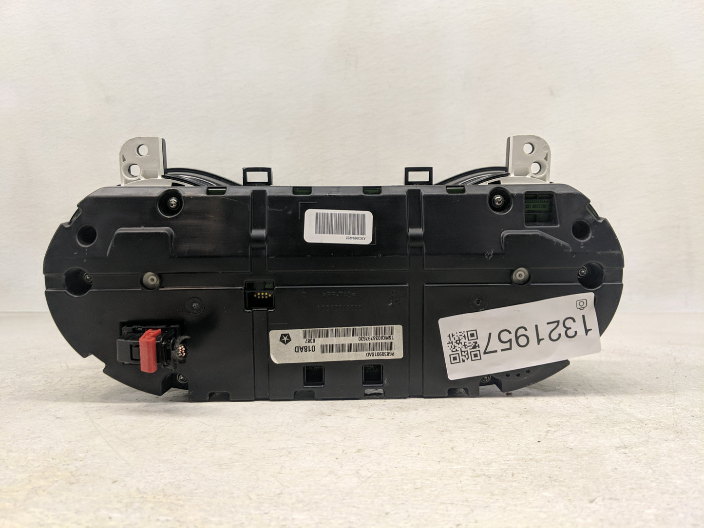 2017-2018 Jeep Cherokee Instrument Cluster Speedometer Gauges Fits Fits 2017 2018 OEM Used Auto Parts - Oemusedautoparts1.co