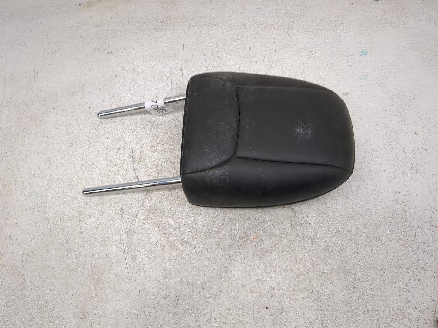2017 Jeep Cherokee Headrest Head Rest Front Driver Seat Black - Oemusedautoparts1.com