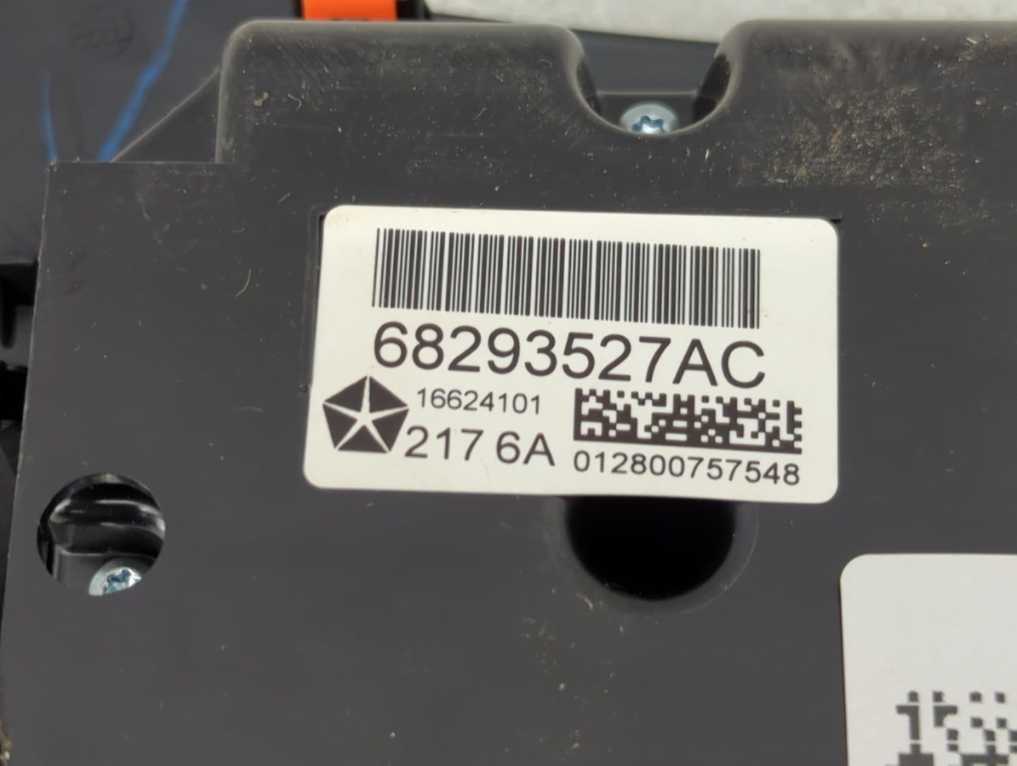 2015-2018 Jeep Cherokee Climate Control Module Temperature AC/Heater Replacement P/N:68293527AC 16624101 Fits OEM Used Auto