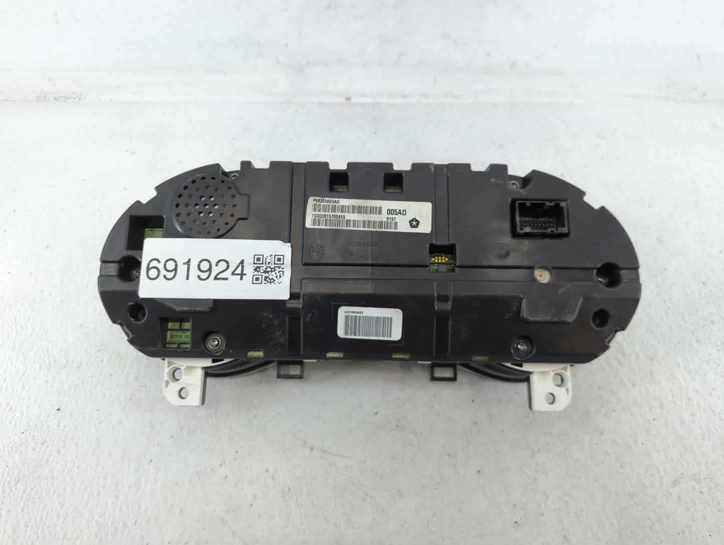 2017-2018 Jeep Cherokee Instrument Cluster Speedometer Gauges P/N:P68309005AD Fits Fits 2017 2018 OEM Used Auto Parts - Oemu