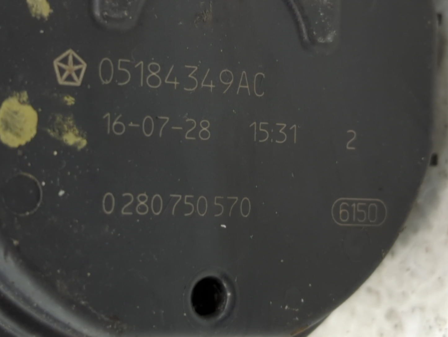 2014-2022 Jeep Cherokee Throttle Body P/N:0 280 750 570 05184349AC Fits OEM Used Auto Parts - Oemusedautoparts1.com