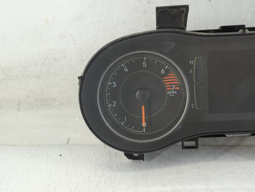 2017-2018 Jeep Cherokee Instrument Cluster Speedometer Gauges P/N:P68309005AC Fits Fits 2017 2018 OEM Used Auto Parts