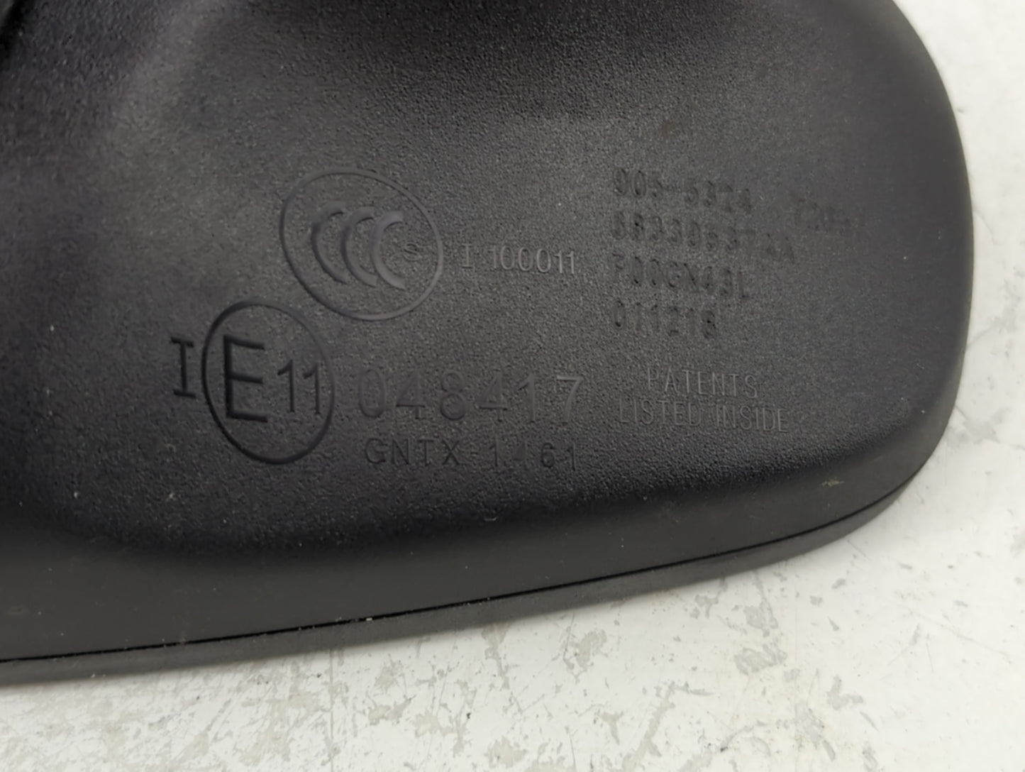 2017 Jeep Compass Interior Rear View Mirror Replacement OEM P/N:E11048417 Fits OEM Used Auto Parts - Oemusedautoparts1.com