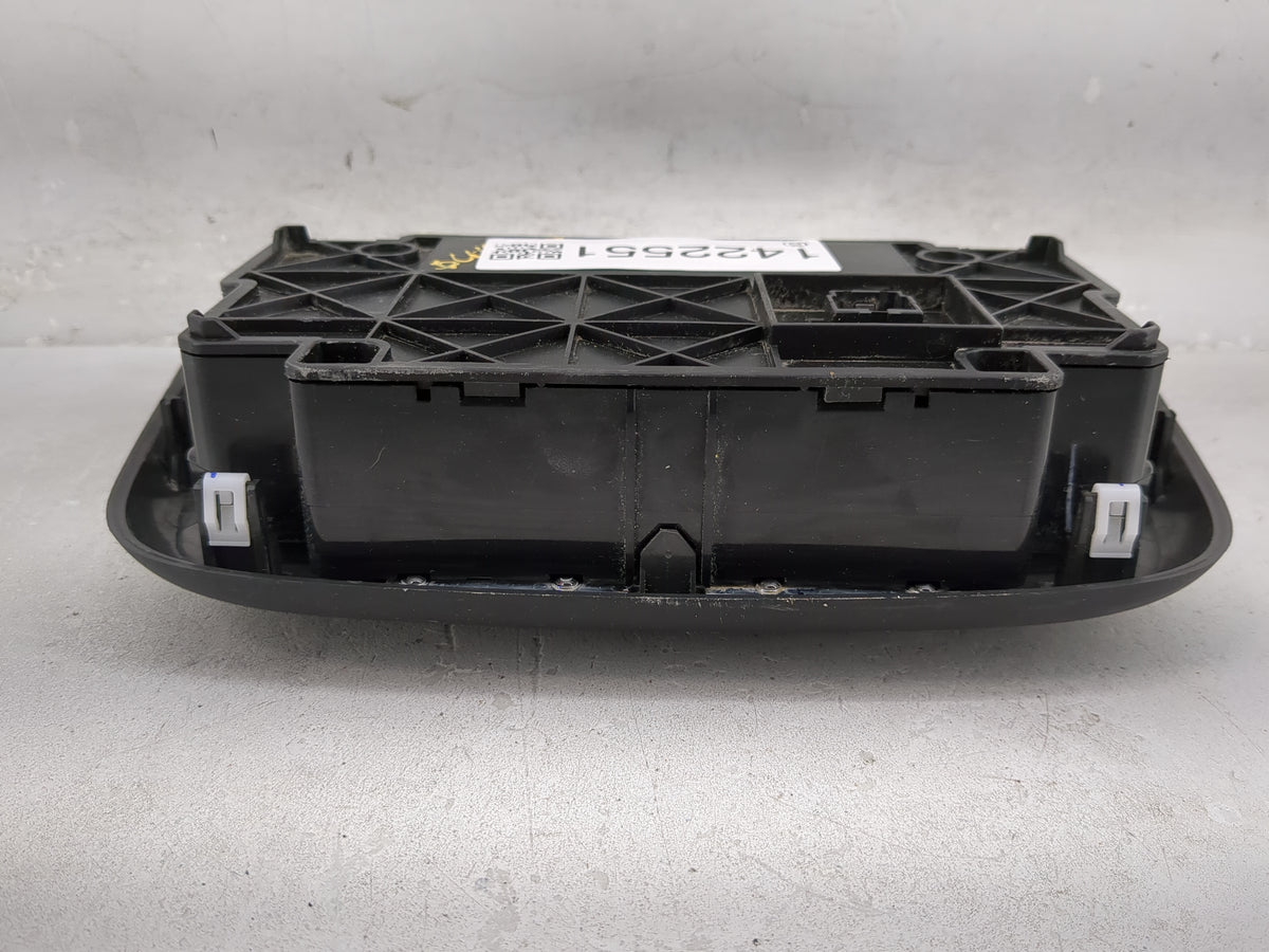 2017-2018 Jeep Compass Climate Control Module Temperature AC/Heater Replacement Fits Fits 2017 2018 OEM Used Auto Parts - Oe