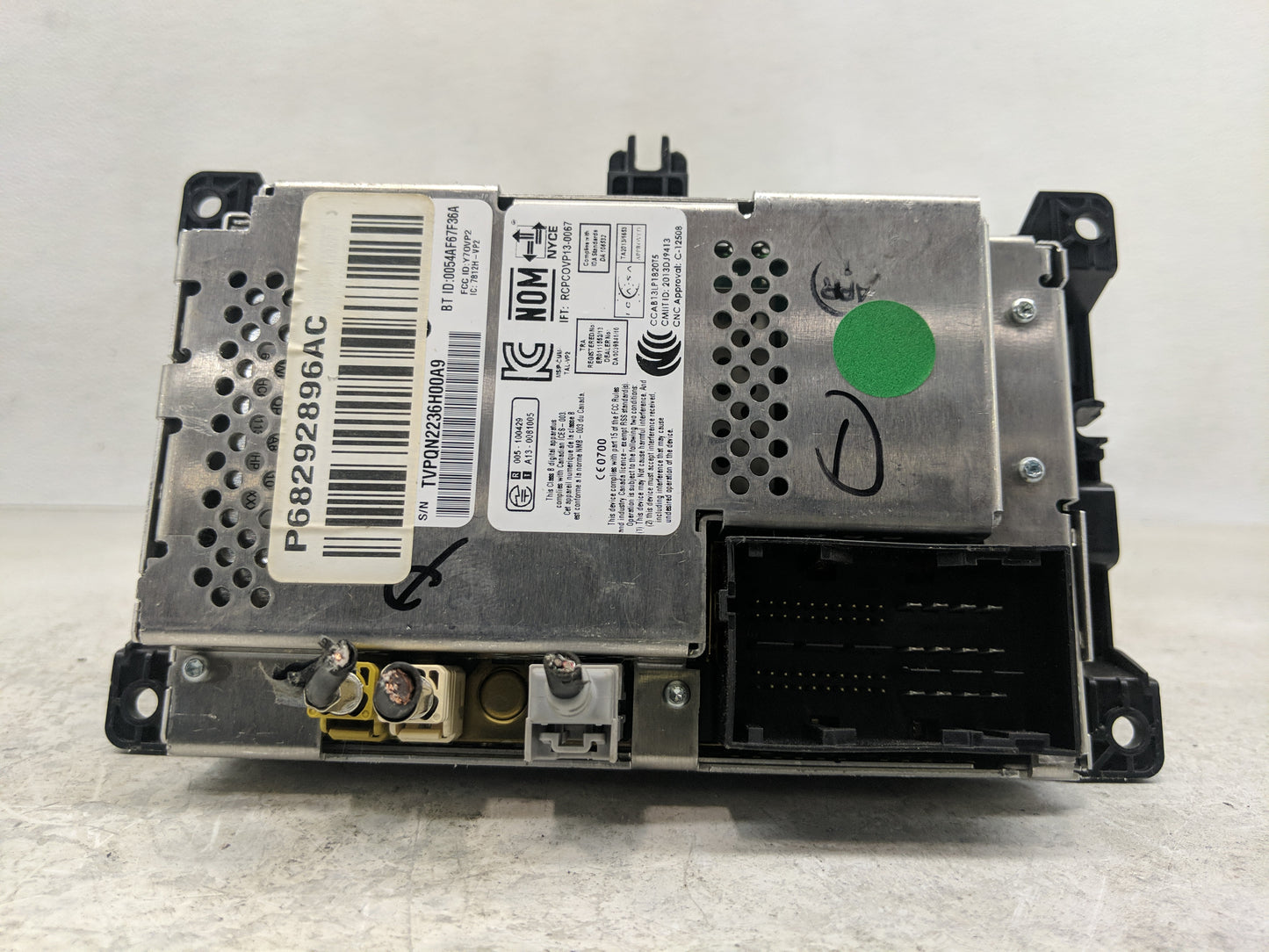 2017 Jeep Grand Cherokee Information Display Screen - Oemusedautoparts1.com