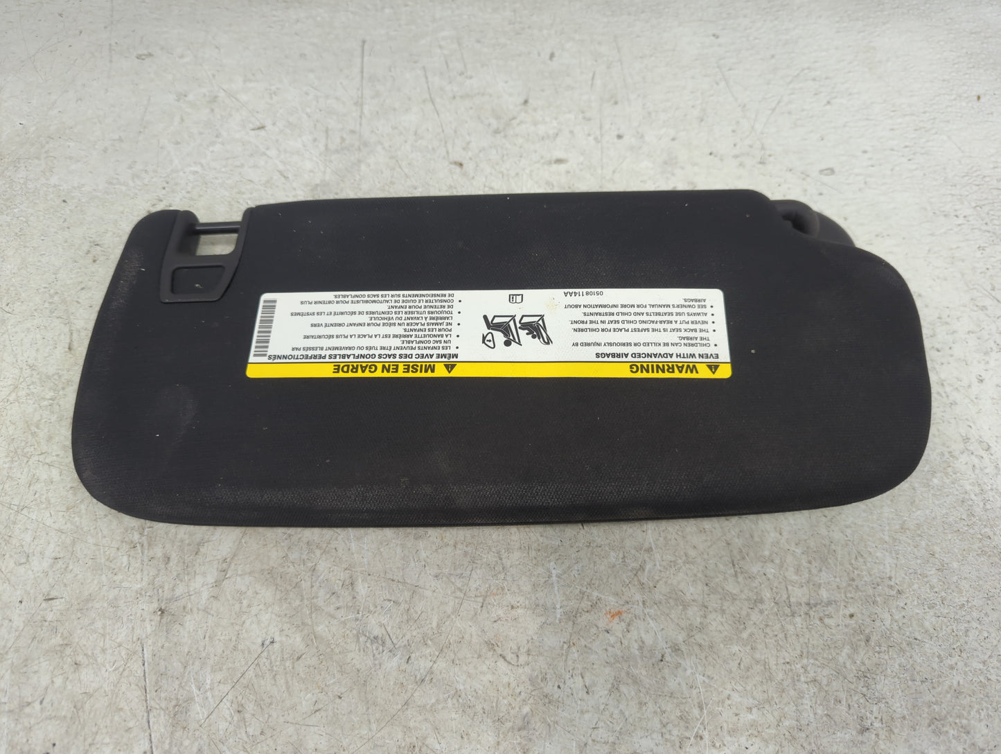 2014-2022 Jeep Grand Cherokee Sun Visor Shade Replacement Driver Left Mirror Fits OEM Used Auto Parts - Oemusedautoparts1.co