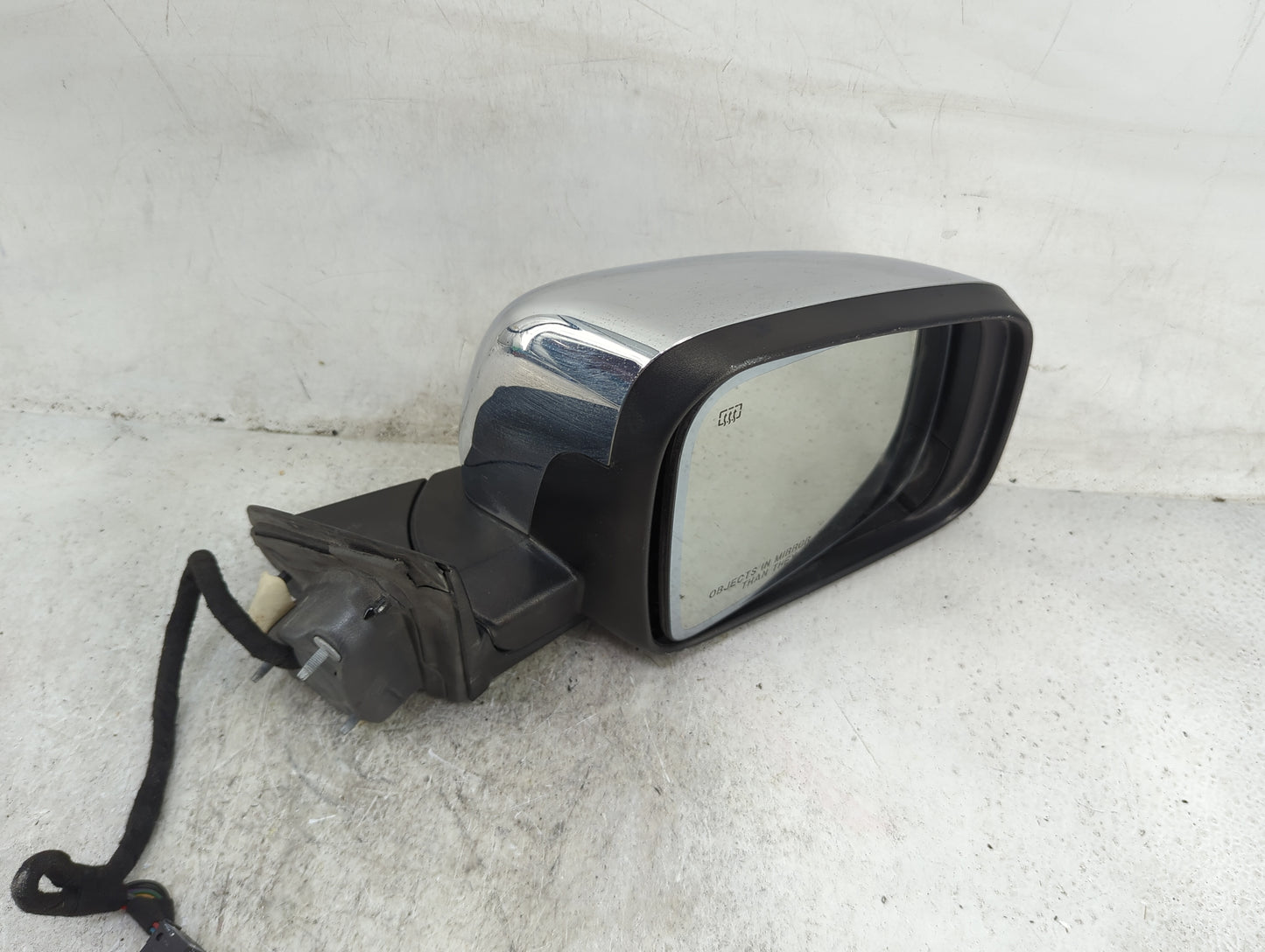 2011-2018 Jeep Grand Cherokee Passenger Side View Mirror - Right Door Mirror OEM Used - Oemusedautoparts1.com