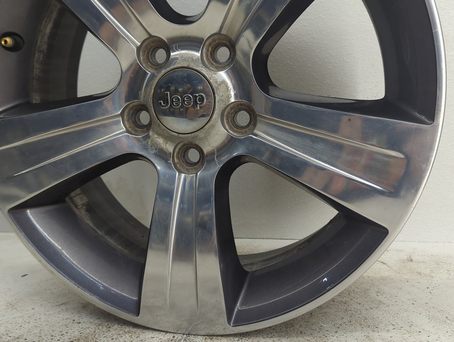 2017-2017 Jeep Patriot Oem Wheel Rim - Oemusedautoparts1.com
