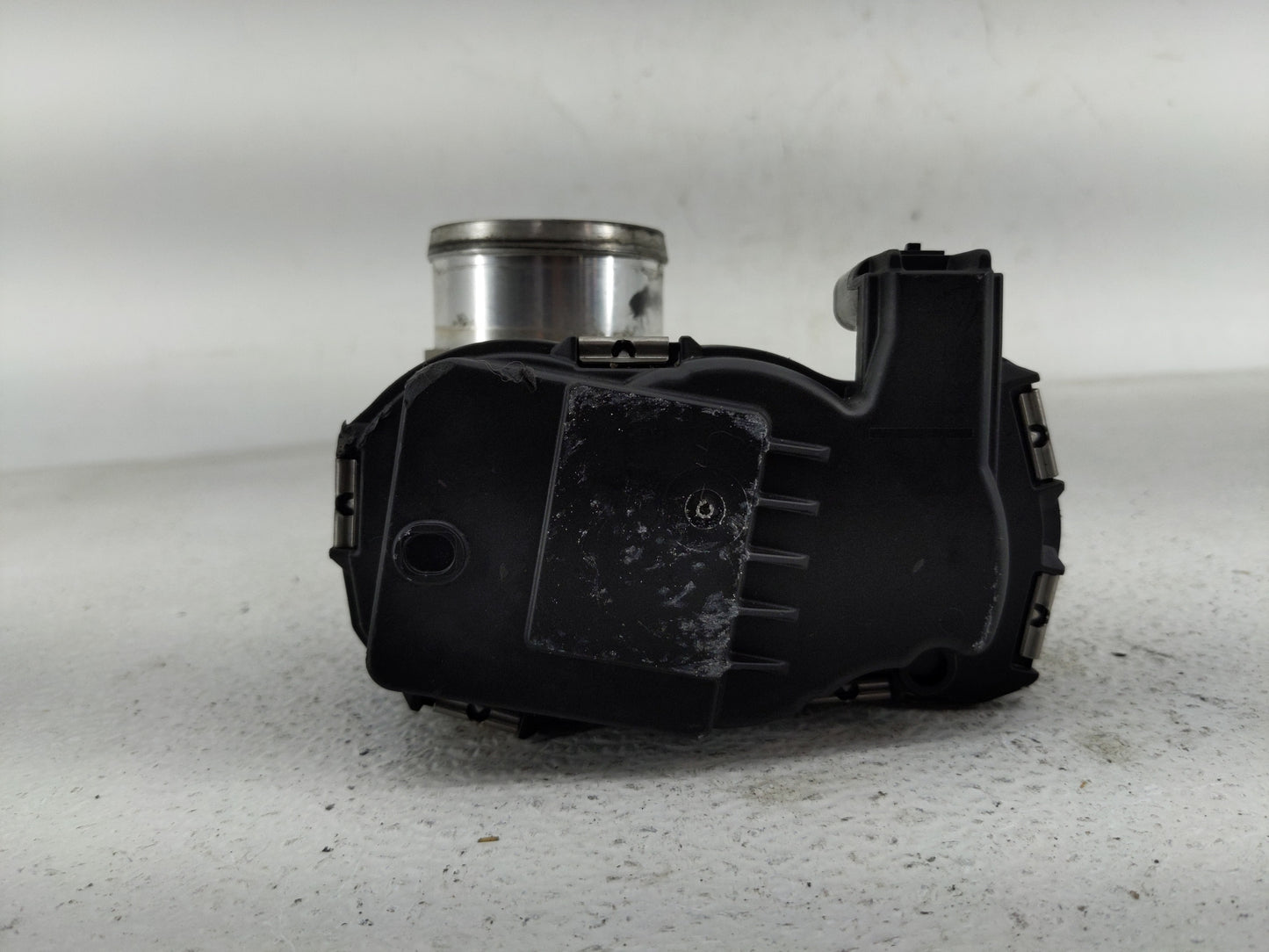 2015-2018 Jeep Renegade Throttle Body Fits Fits 2015 2016 2017 2018 OEM Used Auto Parts - Oemusedautoparts1.com