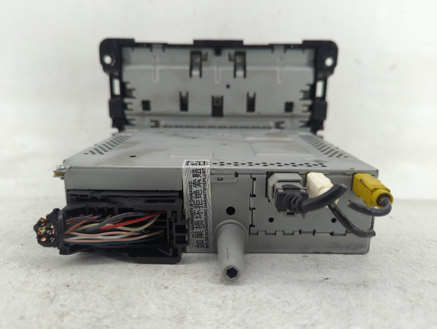 2015-2017 Jeep Renegade Radio AM FM Cd Player Receiver Replacement P/N:E810R-048119 Fits Fits 2015 2016 2017 OEM Used Auto P
