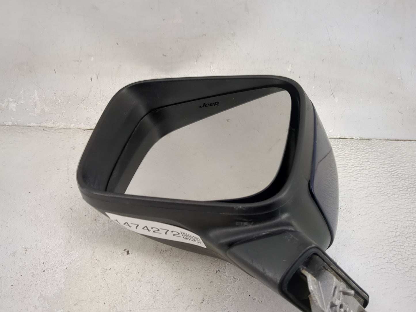 2015-2020 Jeep Renegade Driver Side View Mirror - Left Door Mirror OEM Used - Oemusedautoparts1.com