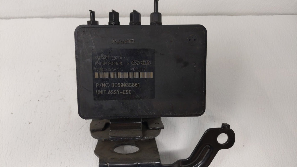 2017-2018 Kia Cadenza Anti-Lock Brake ABS Pump Module Actuator OEM Fits Fits 2017 2018 OEM Used Auto Parts - Oemusedautopart