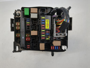2017-2018 Kia Forte Fusebox Fuse Box Panel Relay Module P/N:91218 B0400 91950-3X510 Fits Fits 2017 2018 OEM Used Auto Parts