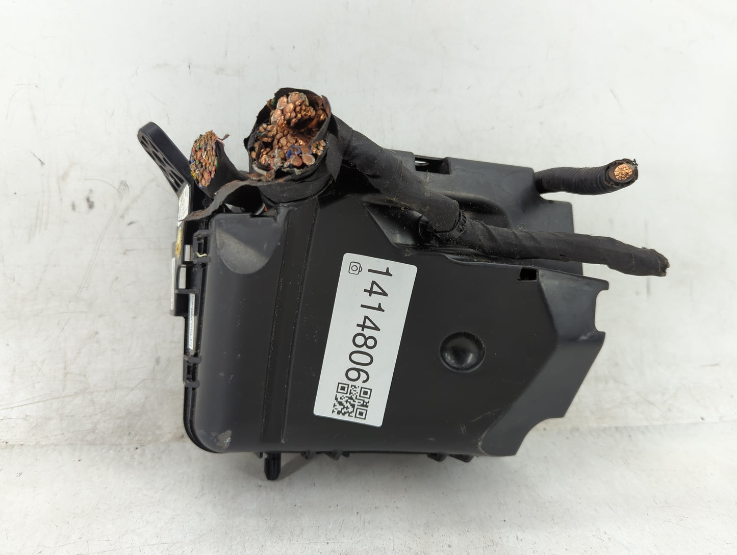 2017-2018 Kia Forte Fusebox Fuse Box Panel Relay Module P/N:91221 B0060 Fits Fits 2017 2018 OEM Used Auto Parts - Oemusedaut