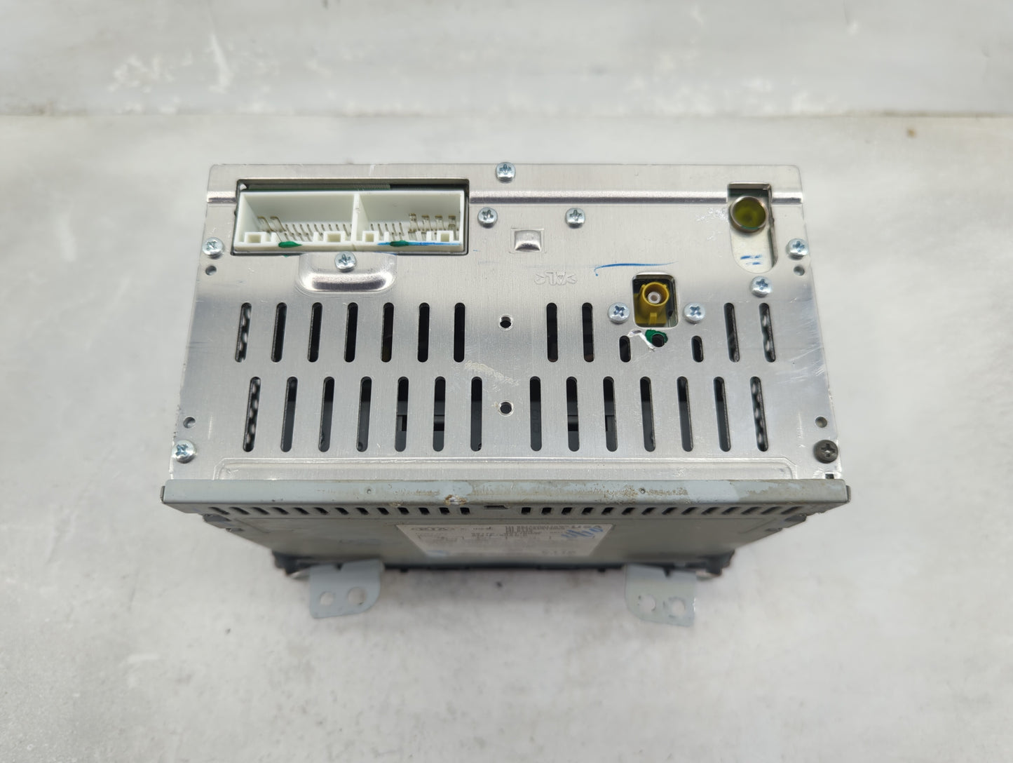 2017-2018 Kia Forte Radio AM FM Cd Player Receiver Replacement P/N:96170-B0110WK Fits Fits 2017 2018 OEM Used Auto Parts - O