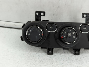 2017-2018 Kia Forte Climate Control Module Temperature AC/Heater Replacement P/N:97250-A7XXX 97250-B0AA0 Fits Fits 2017 2018 OEM Used Auto Parts