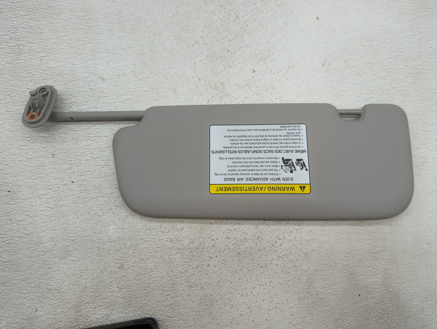 2017-2018 Kia Forte Sun Visor Shade Replacement Passenger Right Mirror Fits Fits 2017 2018 OEM Used Auto Parts - Oemusedauto
