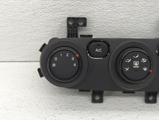 2017-2018 Kia Forte Climate Control Module Temperature AC/Heater Replacement P/N:97250-B0XXX 97250-A7XXX Fits Fits 2017 2018 OEM Used Auto Parts
