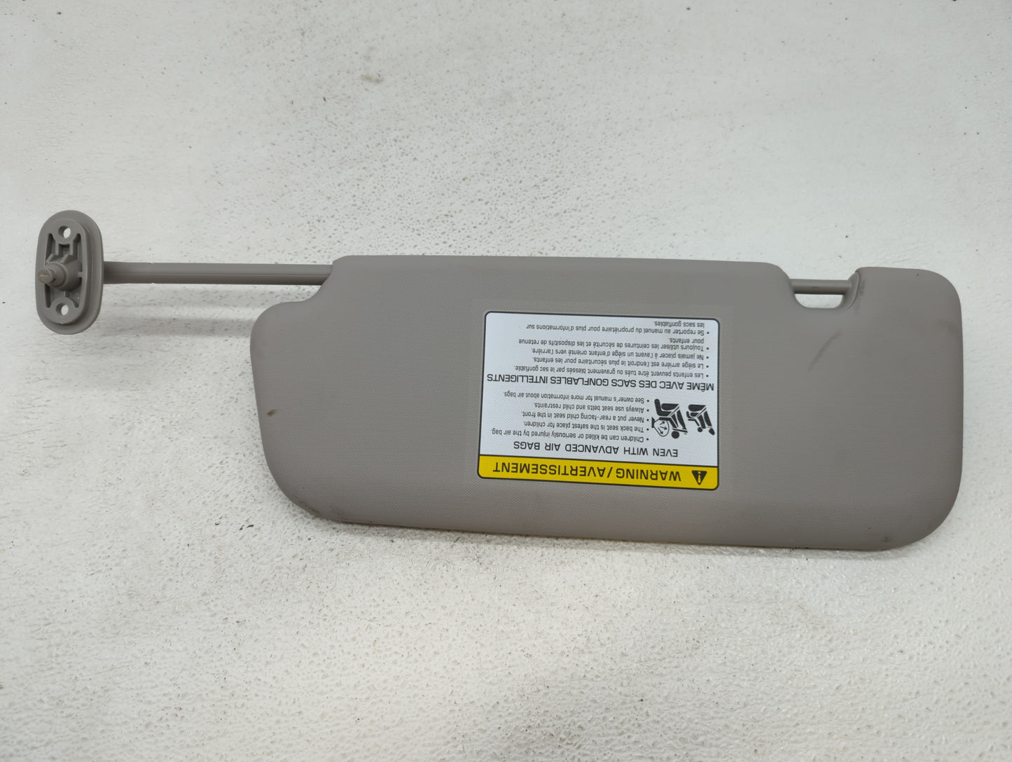 2017-2018 Kia Forte Sun Visor Shade Replacement Passenger Right Mirror Fits Fits 2017 2018 OEM Used Auto Parts - Oemusedauto