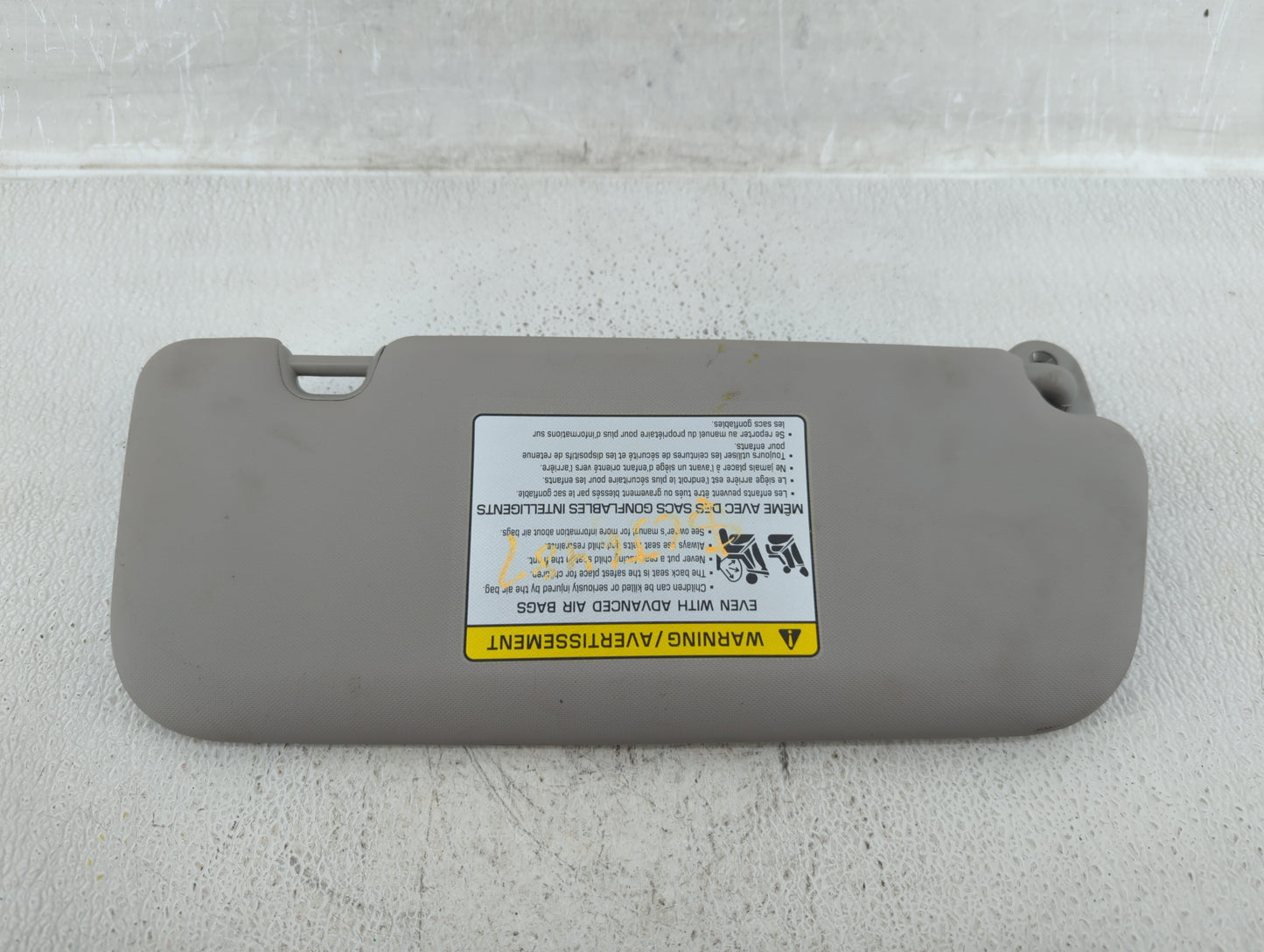 2017-2018 Kia Forte Sun Visor Shade Replacement Passenger Right Mirror Fits Fits 2017 2018 OEM Used Auto Parts - Oemusedauto