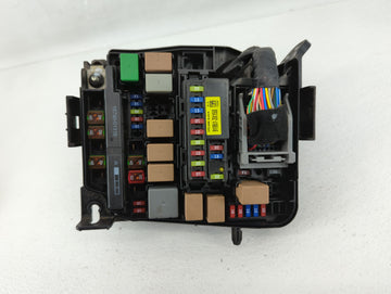 2017-2018 Kia Forte Fusebox Fuse Box Panel Relay Module P/N:91221-B0060 Fits Fits 2017 2018 OEM Used Auto Parts