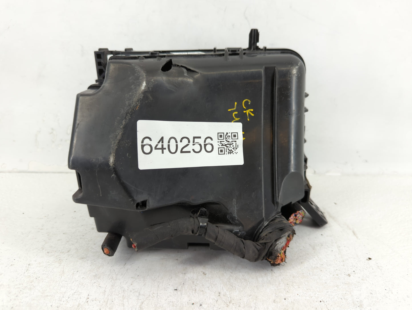 2017-2018 Kia Forte Fusebox Fuse Box Panel Relay Module P/N:91218 B0400 Fits Fits 2017 2018 OEM Used Auto Parts - Oemusedaut