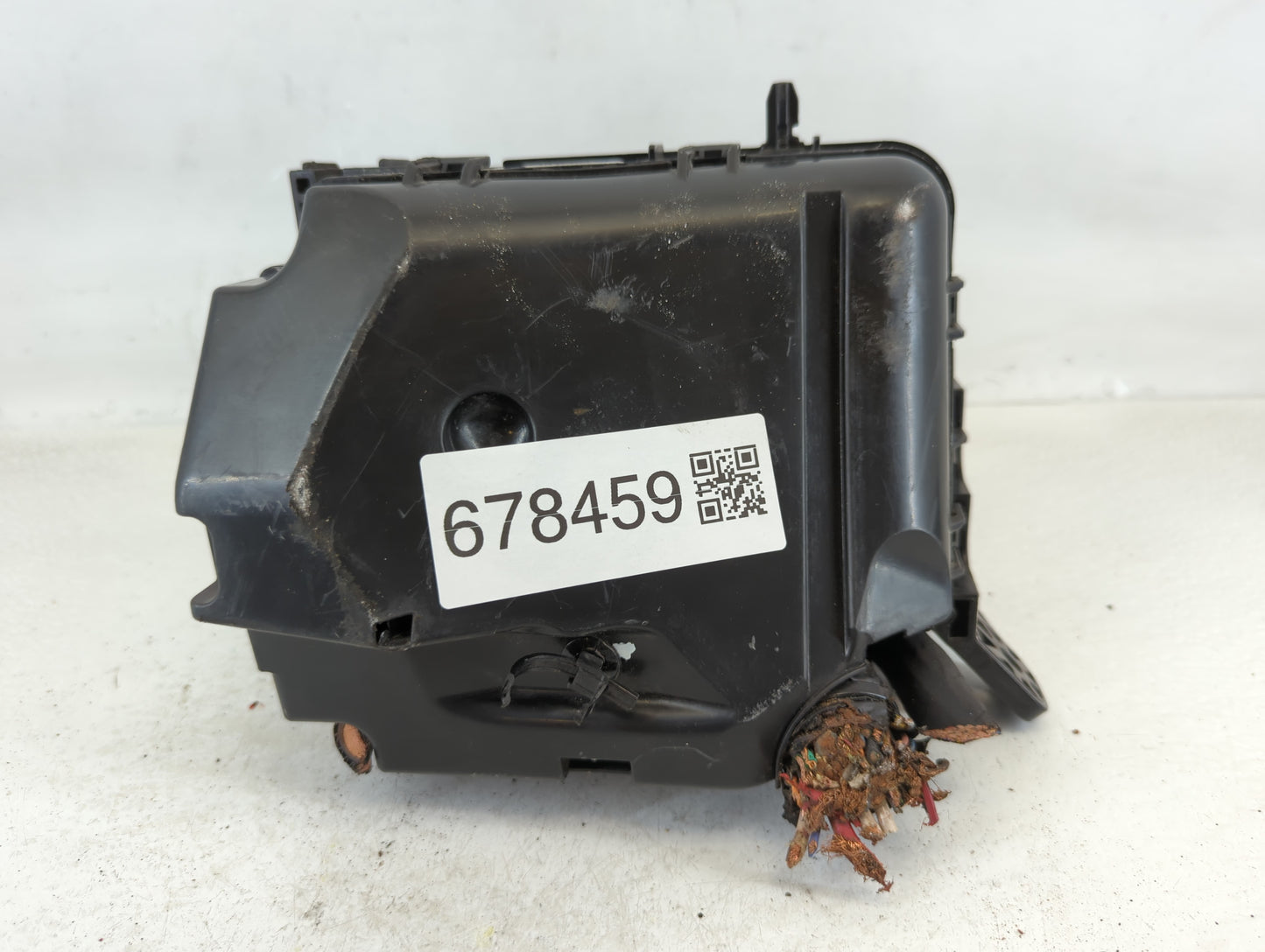 2017-2018 Kia Forte Fusebox Fuse Box Panel Relay Module P/N:91221-B0030 Fits Fits 2017 2018 OEM Used Auto Parts - Oemusedaut