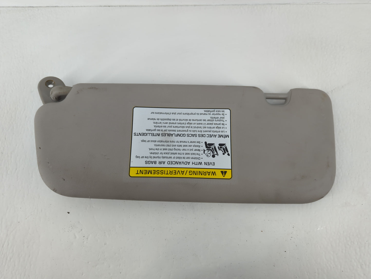 2017-2018 Kia Forte Sun Visor Shade Replacement Passenger Right Mirror Fits Fits 2017 2018 OEM Used Auto Parts - Oemusedauto