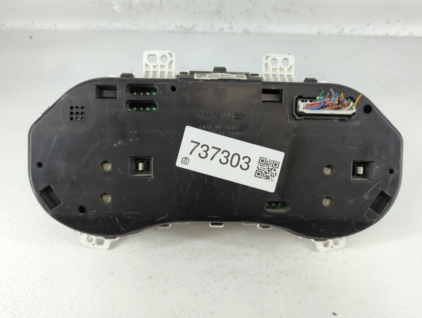 2017-2018 Kia Forte Instrument Cluster Speedometer Gauges P/N:94013-B0300 Fits Fits 2017 2018 OEM Used Auto Parts - Oemuseda