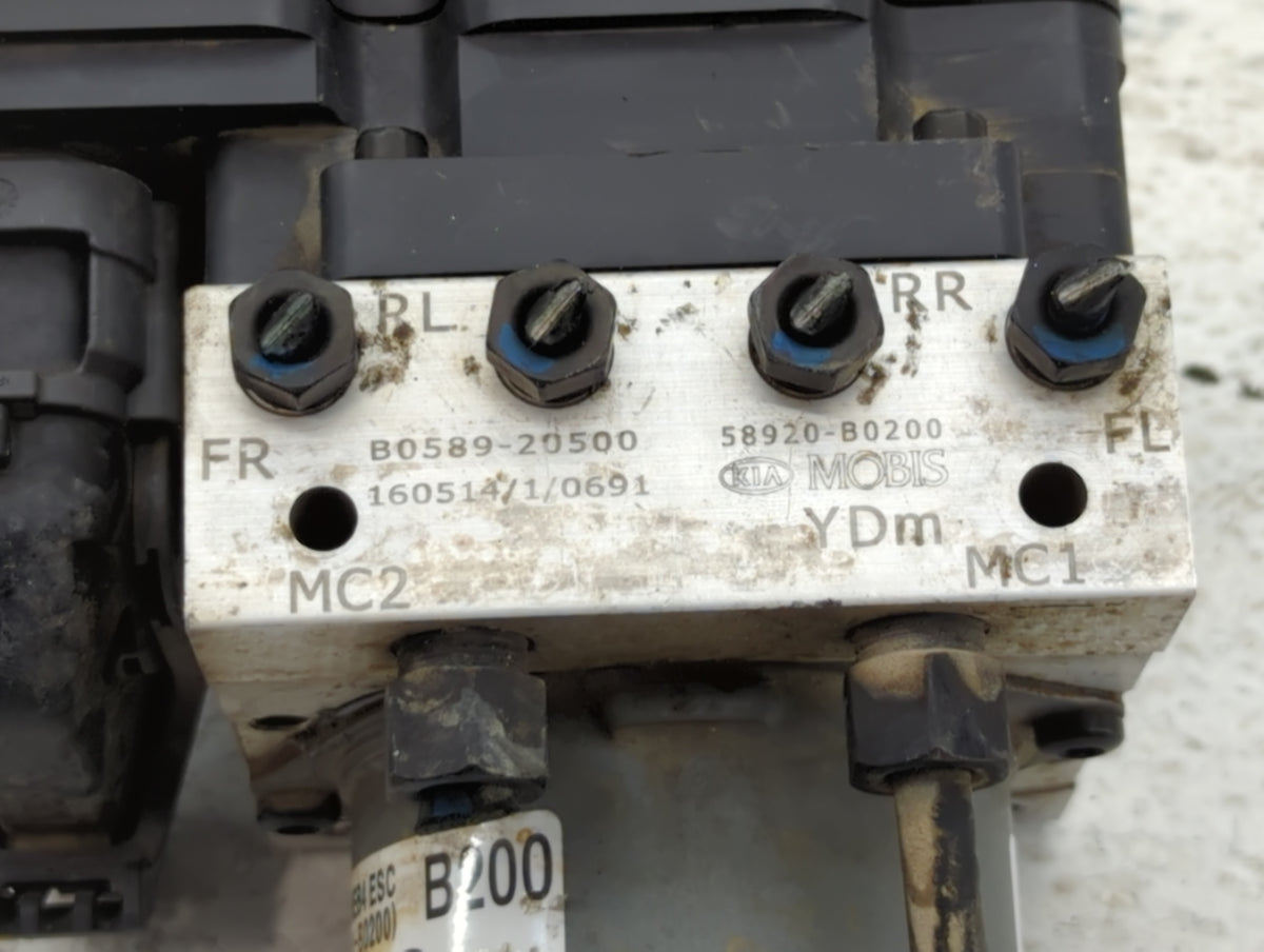 2017-2018 Kia Forte Anti-Lock Brake ABS Pump Module Actuator OEM P/N:58920-B0200 B0589-20500 Fits Fits 2017 2018 OEM Used Au