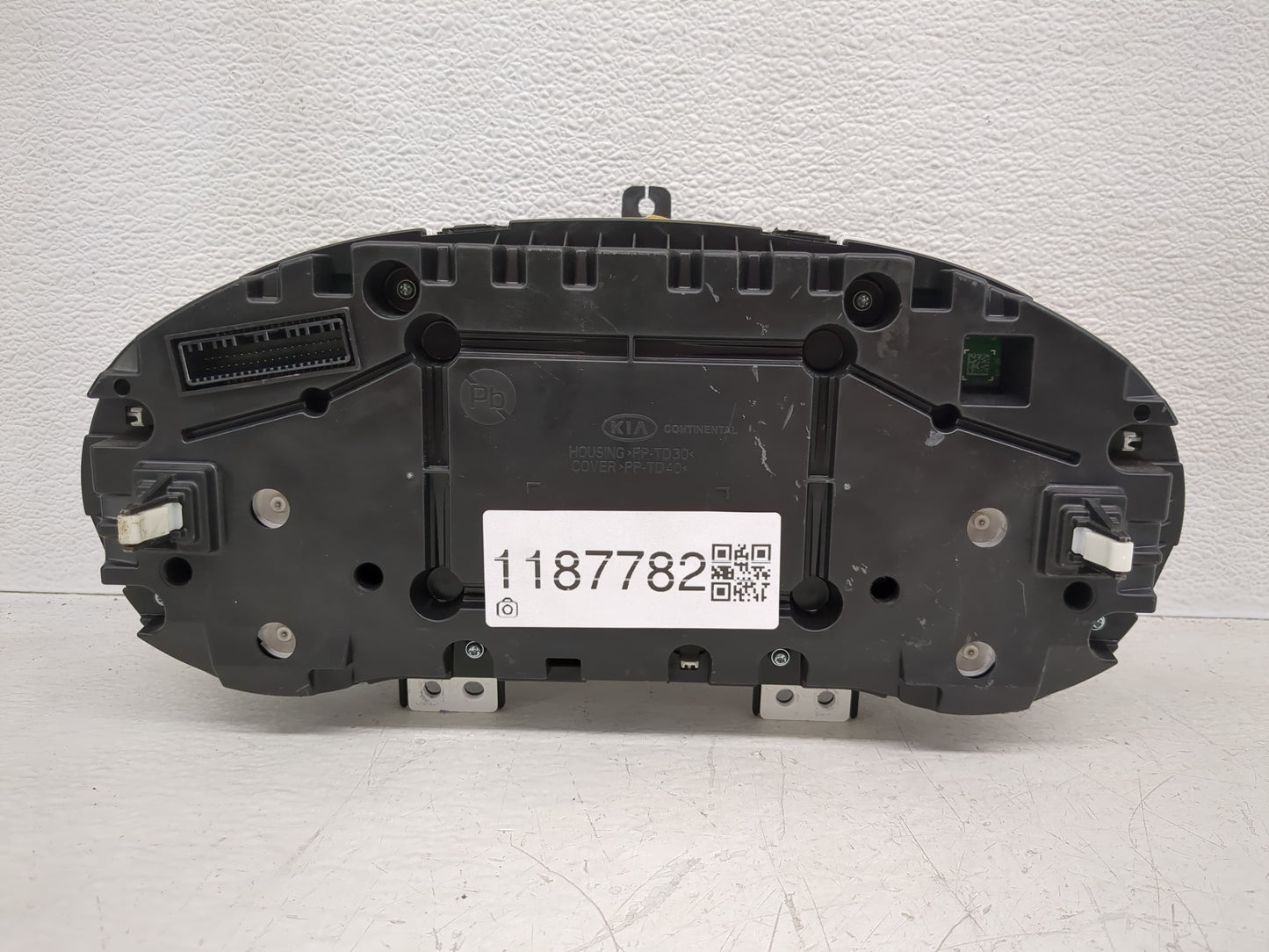 2016-2018 Kia Optima Instrument Cluster Speedometer Gauges P/N:94001-D5300 Fits Fits 2016 2017 2018 OEM Used Auto Parts - Oe
