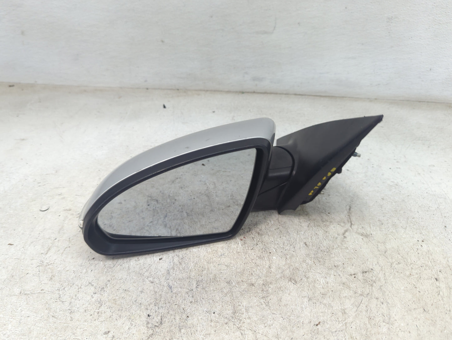 2016-2018 Kia Optima Driver Side View Mirror - Left Door Mirror OEM Used - Oemusedautoparts1.com