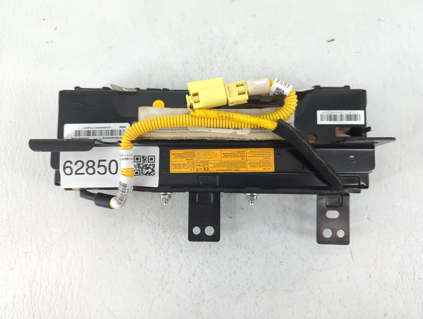 2016-2020 Kia Optima Air Bag Driver Left Knee OEM P/N:D556991030 56970D5000WK Fits Fits 2016 2017 2018 2019 2020 OEM Used Au