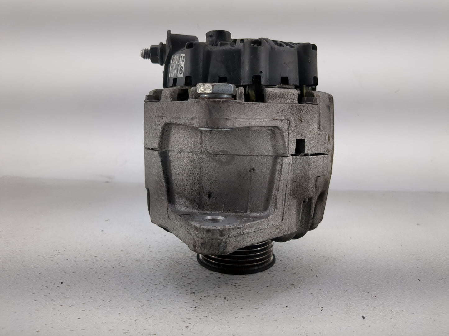 2016-2017 Kia Rio Alternator Replacement Generator Charging Assembly Engine OEM P/N:2609780 Fits Fits 2016 2017 OEM Used Aut