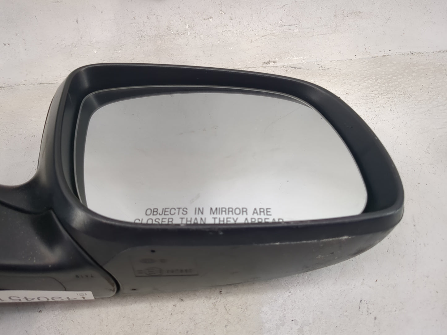 2015-2018 Kia Sedona Driver Side View Mirror - Left Door Mirror OEM Used - Oemusedautoparts1.com