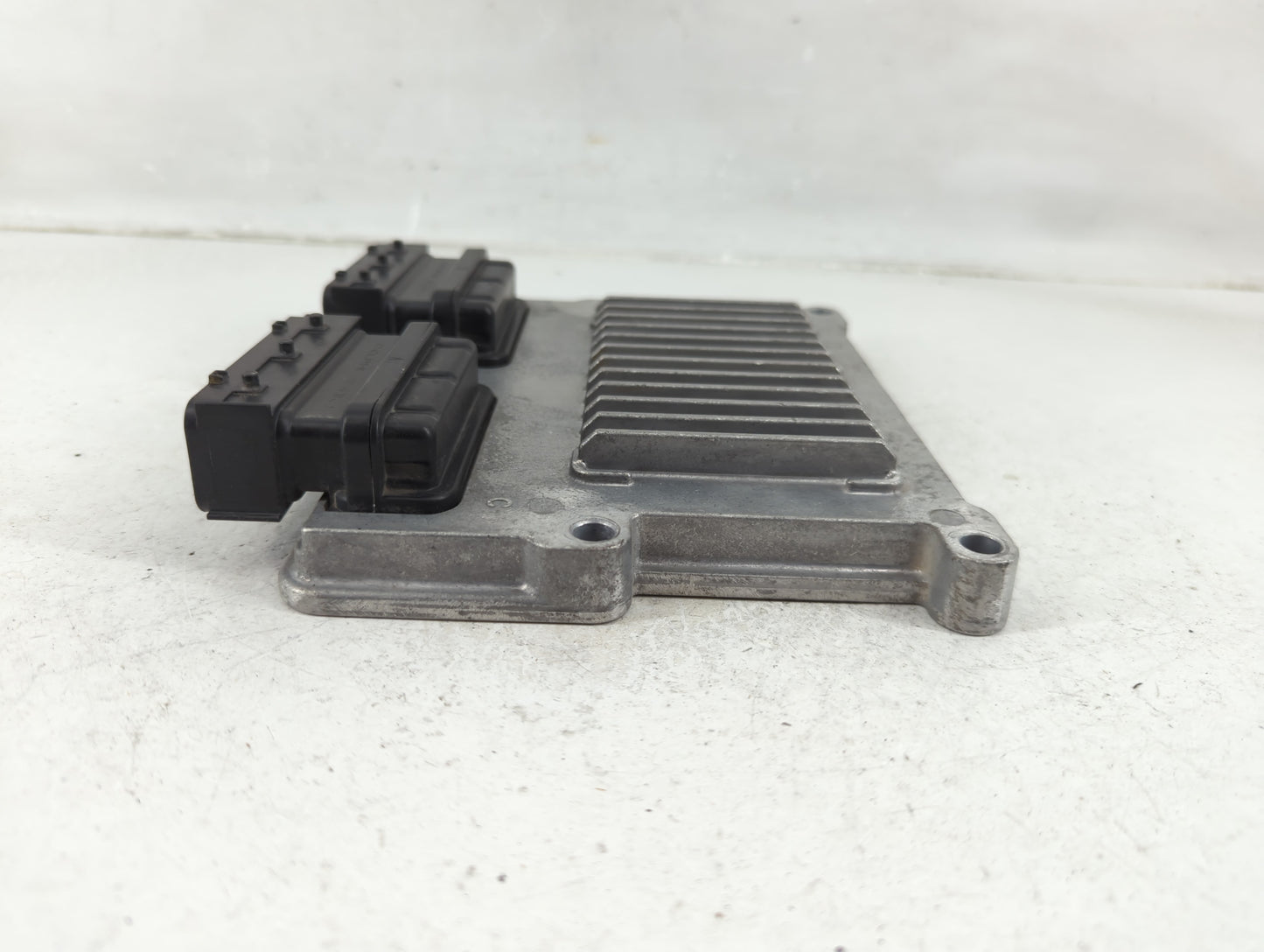 2016-2018 Kia Sorento PCM Engine Control Computer ECU ECM PCU OEM P/N:39111-3CWN1 Fits Fits 2016 2017 2018 OEM Used Auto Par