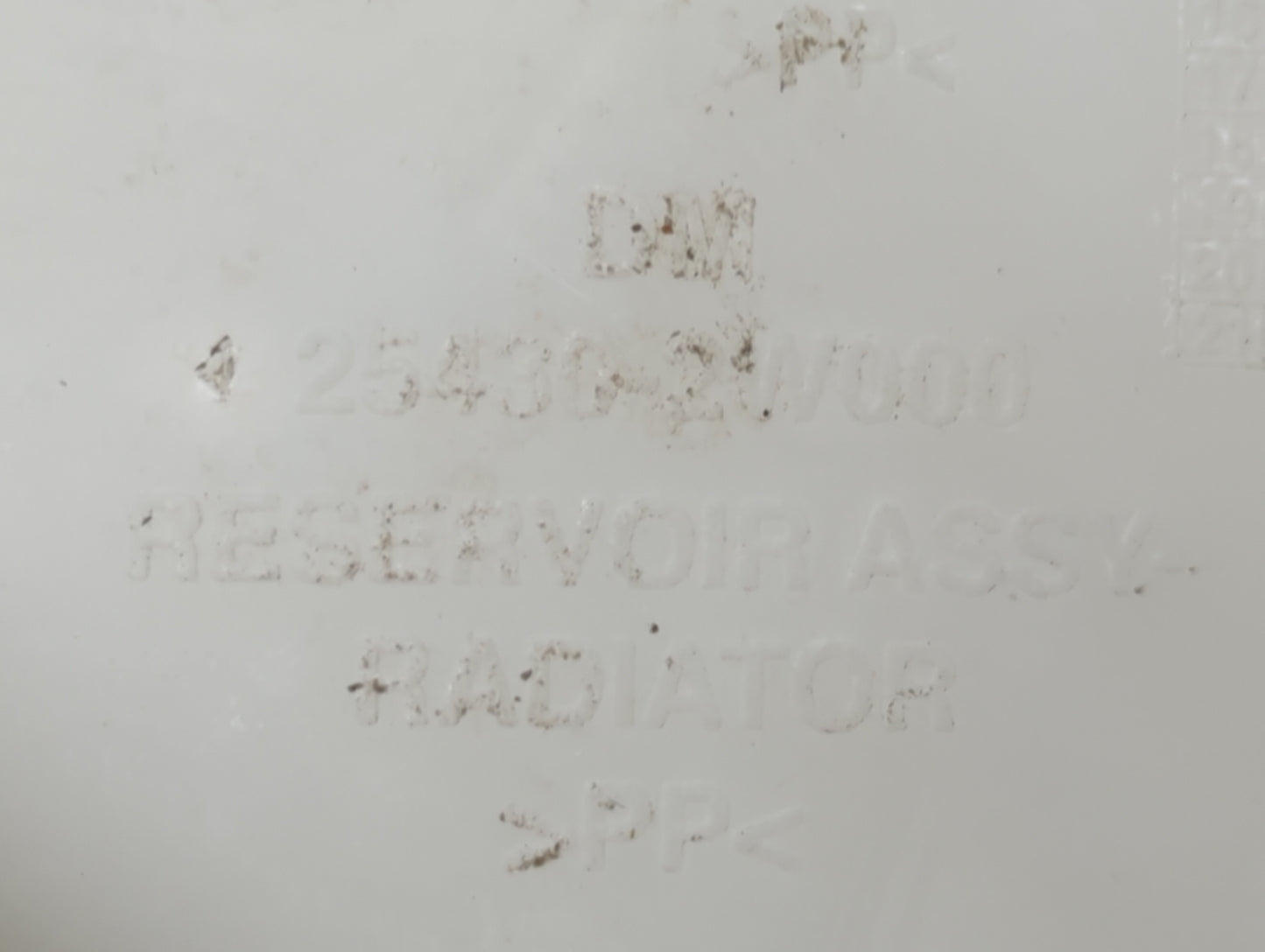 2014-2020 Kia Sorento Radiator Coolant Overflow Expansion Tank Bottle 1465541 - Oemusedautoparts1.com