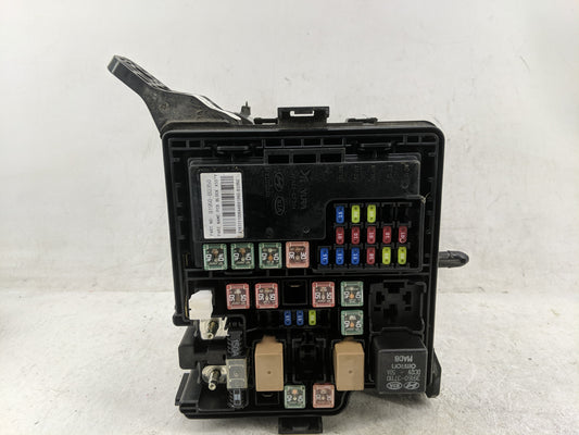 2017-2019 Kia Soul Fusebox Fuse Box Panel Relay Module P/N:91950-B2330 Fits Fits 2017 2018 2019 OEM Used Auto Parts