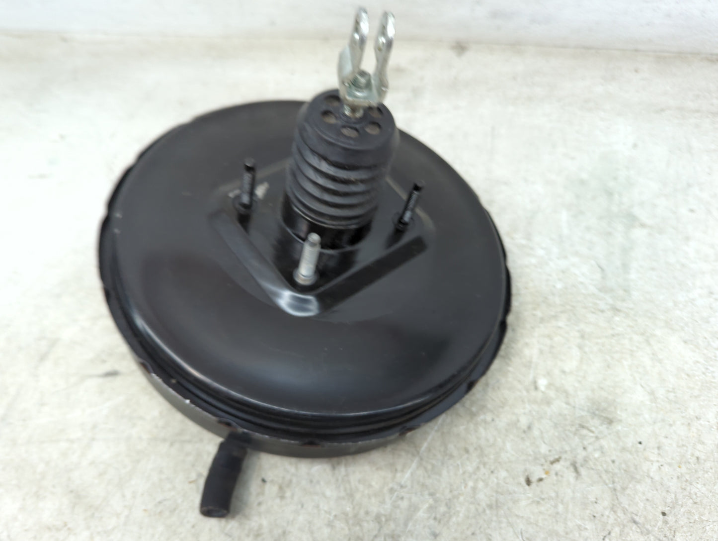 2017-2019 Kia Soul Power Brake Booster Oem 1489979 - Oemusedautoparts1.com